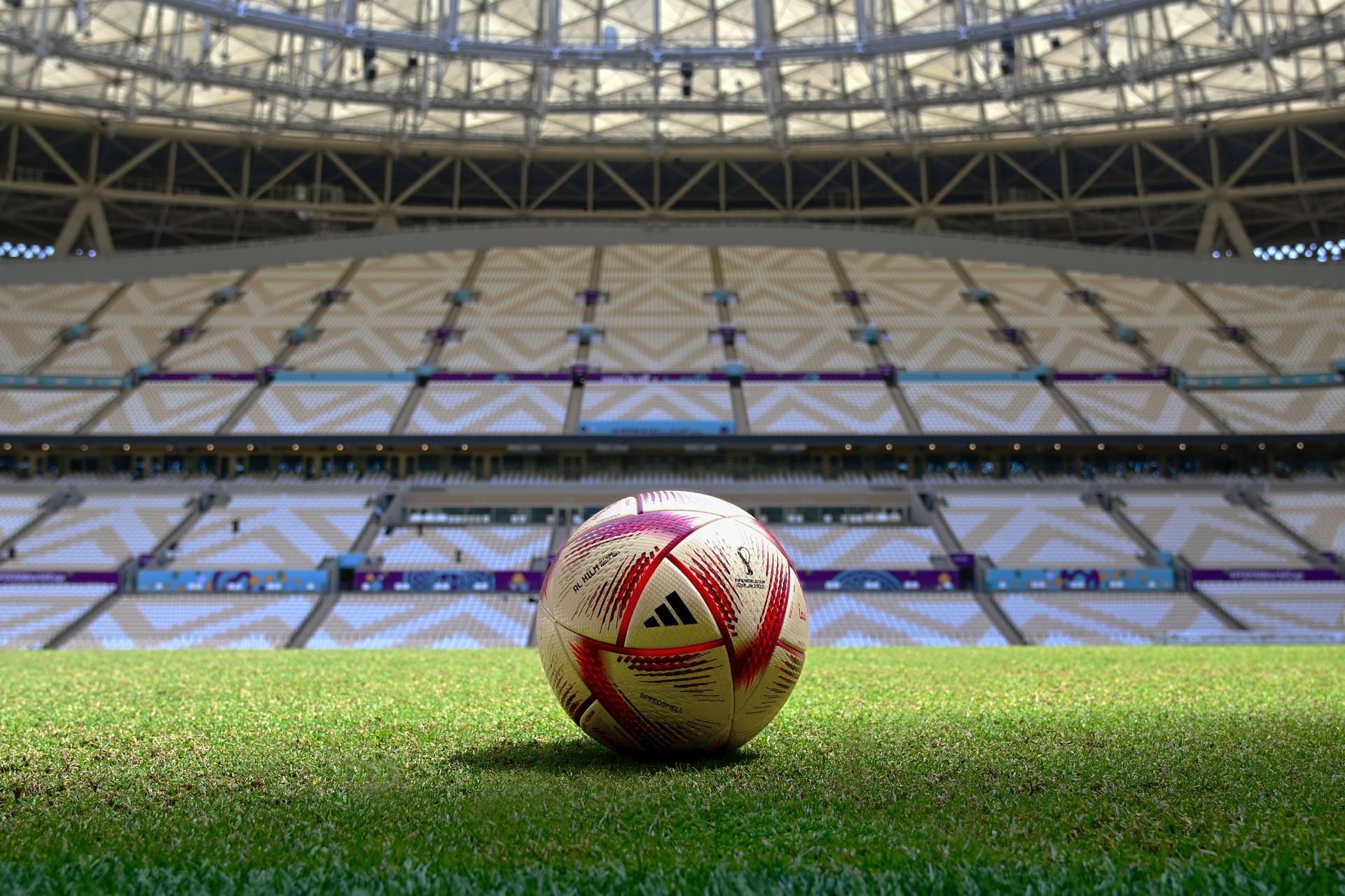 Fifa apresentou a nova bola para as quatro partidas finais da Copa do Mundo do Catar 2022