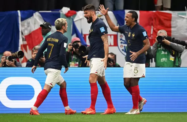 El campen vigente Francia elimin 2 a 1 a Inglaterra y es semifinalista