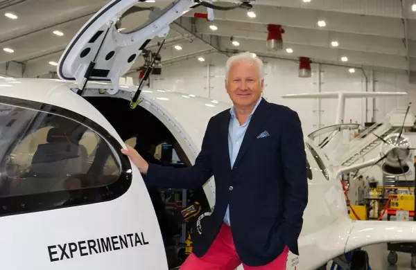 Quin es el multimillonario que quiere construir el Tesla de los aviones