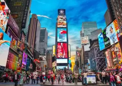 Cmo es la gigantesca pantalla publicitaria del Times Square que est al alcance de todos por US$ 150