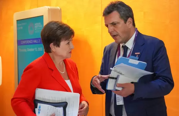 Energía, transporte y agua: el ajuste en subsidios que contempla el Presupuesto 2024 de Massa