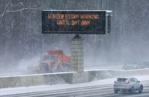 Video: La peor tormenta en dcadas pone en peligro los festejos de Navidad en USA