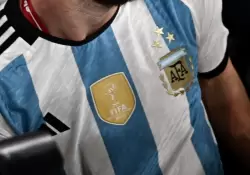 La camiseta argentina de las tres estrellas se agot en pocas horas: desde cuando estar disponibles nuevamente