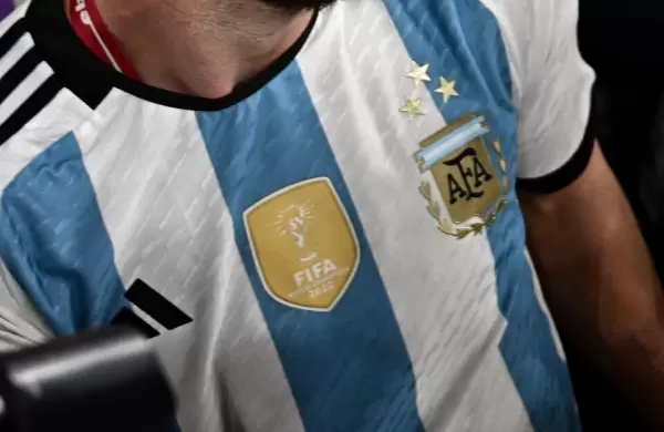 La camiseta argentina de las tres estrellas se agot en pocas horas: desde cuando estar disponibles nuevamente
