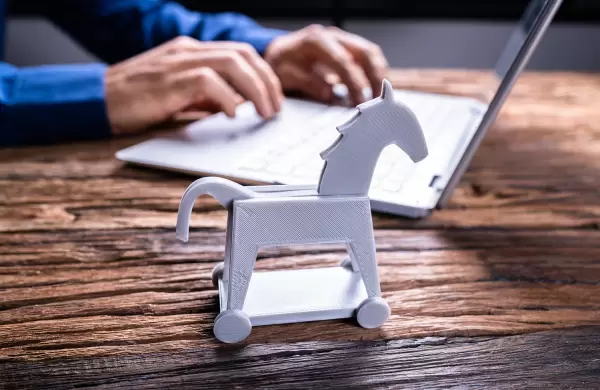 Cmo es Godfather, el troyano "todopoderoso" que roba las claves de aplicaciones bancarias y criptomonedas