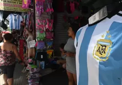 Locura por las tres estrellas: Los argentinos usaron todos sus trucos para tener la camiseta soada