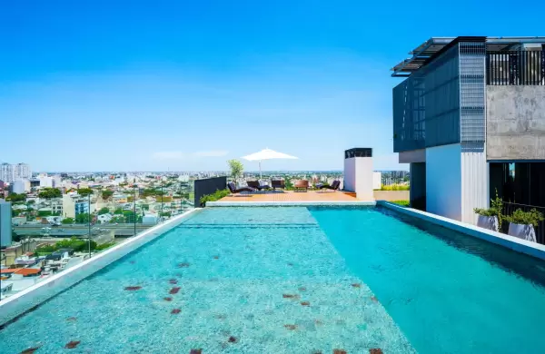 As es Donna Reggia, el edificio inaugurado por Azcuy con tres pisos exclusivos para amenities