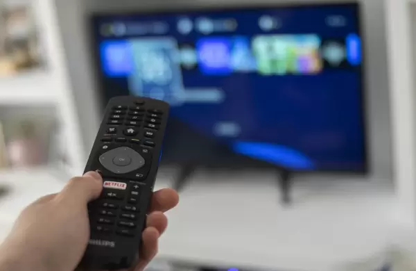 Como con las prepagas, Milei liberó el mercado de telefonía, Internet y TV