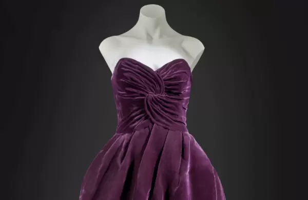 Se subasta un icnico vestido de Lady Di: esto es lo que podra costar