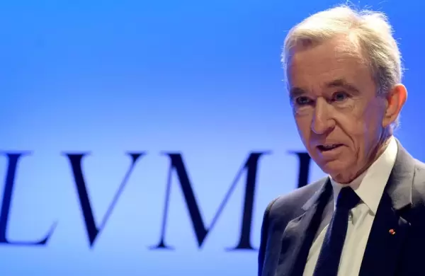 LVMH, del multimillonario Bernard Arnault, tuvo un 2022 contundente  y alcanzó una cifra récord
