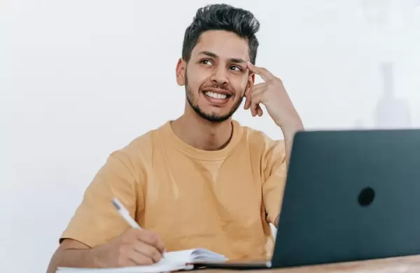 El auge de los "microjobs": ganar en dlares con tareas simples desde cualquier lugar (y cmo poder cobrar)