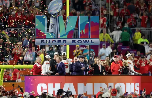 Quiénes son los Hunt, la familia de los 20 millones de dólares que ganó el Super Bowl 2023