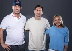 Es argentino y, junto a Ginny Hilfiger, fund la empresa que construye la marca personal de Lionel Messi