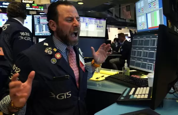 La rebaja de Moody's a EE.UU. podría borrar billones de Wall Street