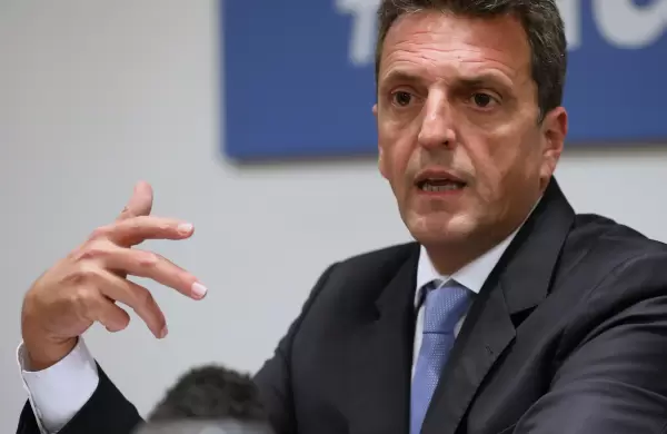Massa participa en la asamblea del FMI y el Banco Mundial, y se reúne con funcionarios de EEUU
