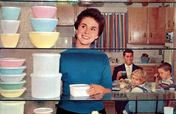 As se desangra Tupperware, la marca que cre toda una cultura