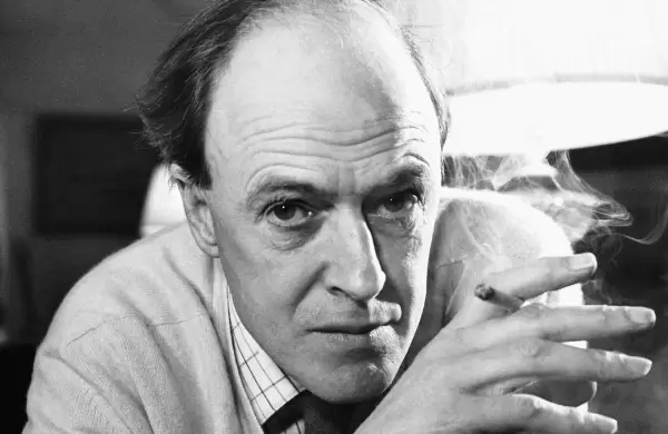 Cómo Roald Dahl predijo el auge de la Inteligencia Artificial y ChatGPT