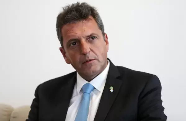 Un trimestre clave para el "Plan Llegar": los desafíos del Gobierno para evitar una devaluación antes de las elecciones