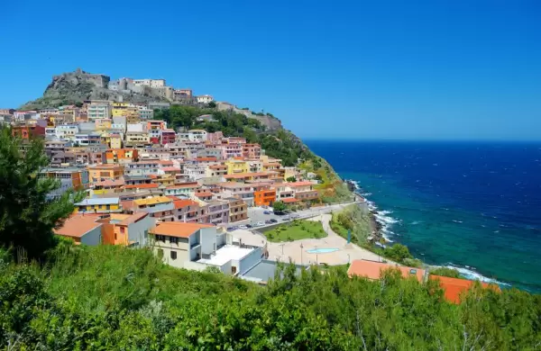 Suiza, Italia, Grecia y España: Qué ciudades de esos países pagan hasta 50.000 dólares por emigrar