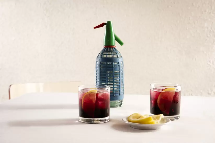 Vermut soda trago aperitivo