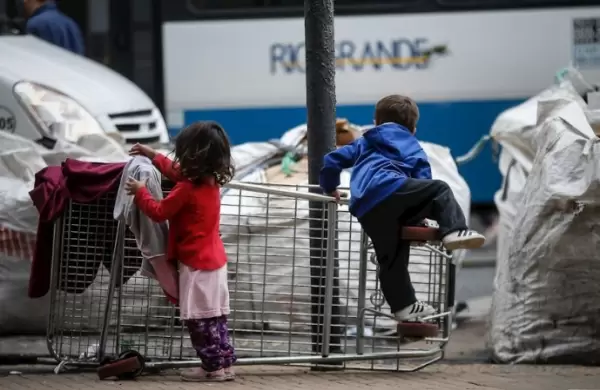 Las escalofriantes cifras que reveló la UCA sobre la pobreza de niños y adolescentes en la Argentina