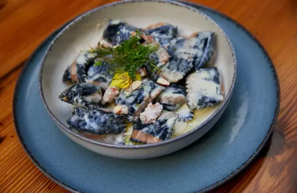 Las propuestas gastronmicas de Anasagasti, el bar de Palermo que reabri despus de un largo cierre