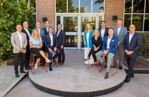 Quines estn detrs de Arcos Dorados Argentina