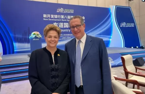 Sólo fue una foto: Dilma Rousseff "no tuvo tiempo" para la Argentina y Lula mira para otro lado