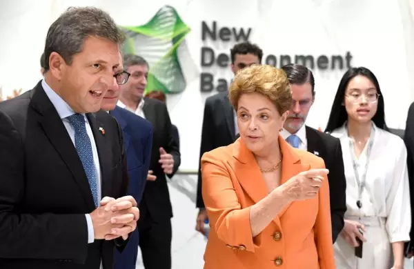 La Argentina deberá esperar: Roussef le comunicó a Massa que el ingreso a los BRICS será más adelante