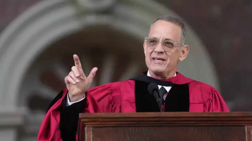 Tom Hanks, Joe Biden, Oprah Winfrey, discursos de graduacin, videos