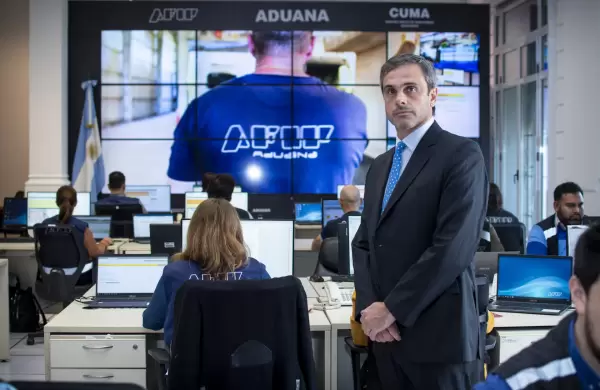 Guillermo Michel, titular de la Aduana: "El pago de la deuda con el FMI debería estar atado a las exportaciones"