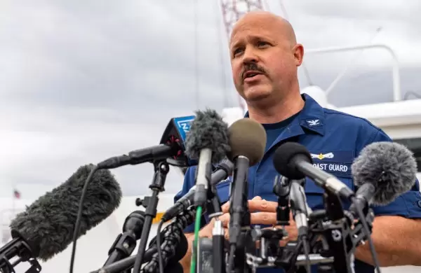 El submarino del Titanic: Los restos "son compatibles con la prdida catastrfica del sumergible", confirm la Guardia Costera