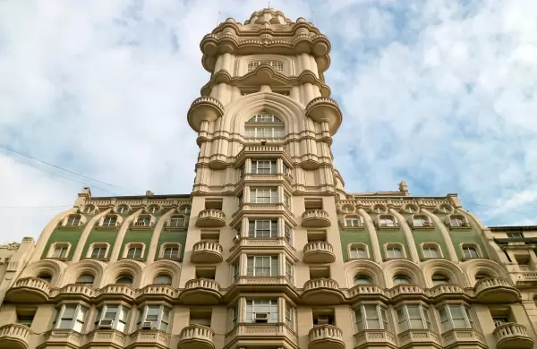 El Palacio Barolo cumple 100 aos: el increble y nico faro urbano de la Ciudad de Buenos Aires