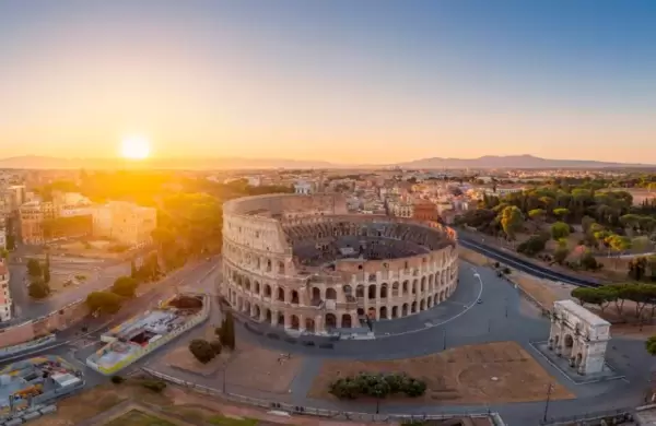 El turista que escribió una pared del Coliseo Romano se disculpó a través de una carta: "No sabía que era tan antiguo"