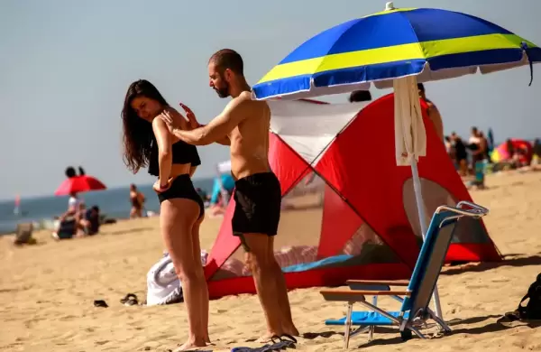 Cmo el protector solar previene el cncer de piel, a pesar de las conspiraciones difundidas por influyentes de las redes