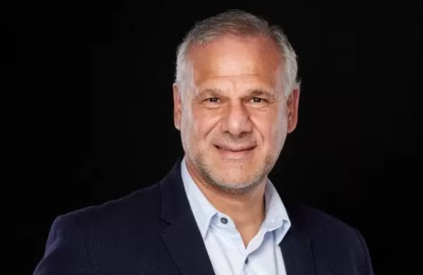 Newsan acelera su expansión en consumo masivo y se queda con el 50% de Cdimex, un importante jugador del mercado de fragancias