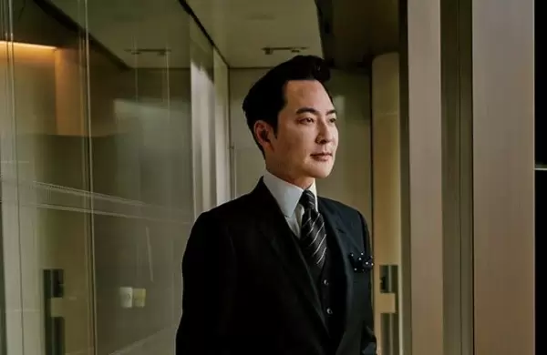 Pattico y furioso: la historia del "magnate" Calvin Lo, quien quiso entrar desesperadamente en la lista de multimillonarios de Forbes