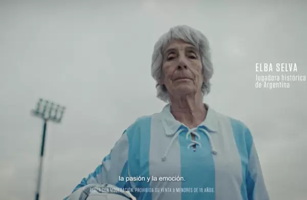 Las marcas alientan a la Seleccin femenina de ftbol