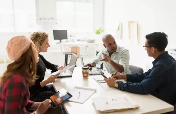 Cinco "grandes razones" para unirse a una empresa familiar a pesar de ser un extraño