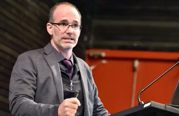 "Cómo hacen los pobres para sobrevivir": un libro lo responde y complejiza las estrategias