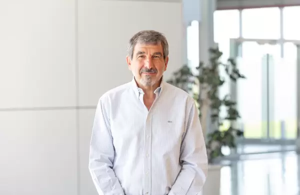 "No hay una disyuntiva entre fabricar baterías y exportar carbonato de litio: podemos hacer las dos"