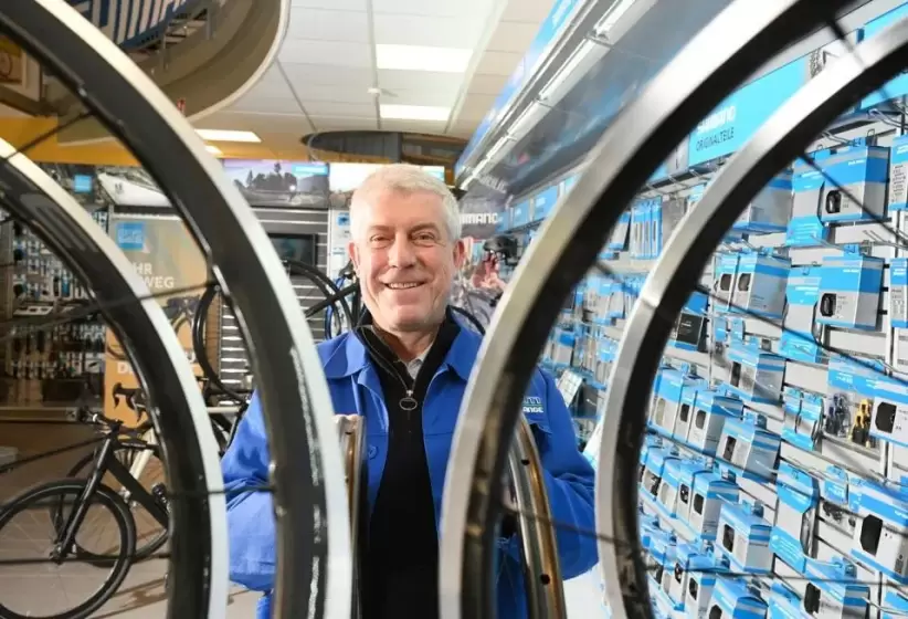 Bernhard Lange, socio gerente de la empresa Paul Lange, el importador alemán del fabricante japonés de componentes para bicicletas Shimano
