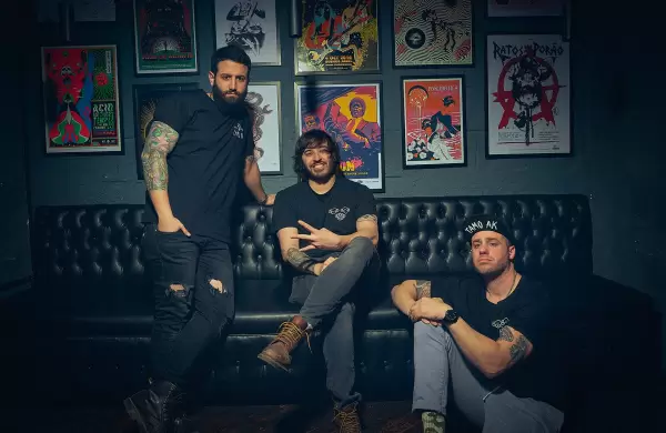 Forjaron una amistad en eventos de sponsoreo, invirtieron para tener un bar nico y hoy facturan $ 30 millones al mes