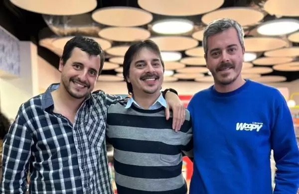 Son hermanos, arrancaron con un préstamo de US$ 3.000 a nombre de su madre y hoy festejan sus diez años con cinco librerías y récord de ventas