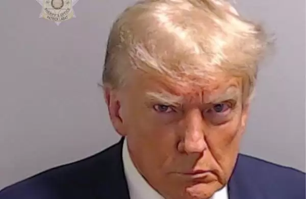 Donald Trump se entreg a la Justicia, pos para su prontuario y este es el futuro que le espera