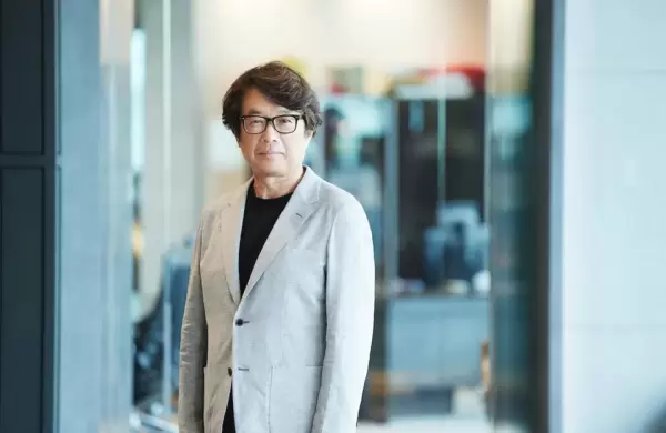 Dej la universidad, fund una cadena de restaurantes de fideos japoneses y hoy es multimillonario