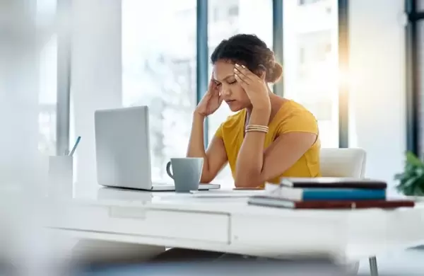 Psicólogos advierten sobre la "depresión de altos ejecutivos": qué es, cómo transitarla y por qué sirve "para todo el mundo"