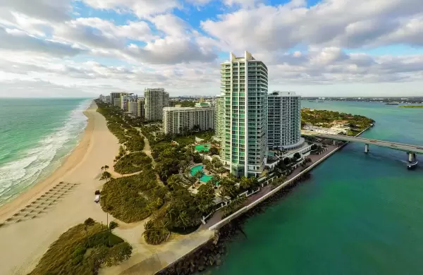 Así es Bal Harbour, la joya de la ciudad de Miami donde el término "ultra lujo" queda chico