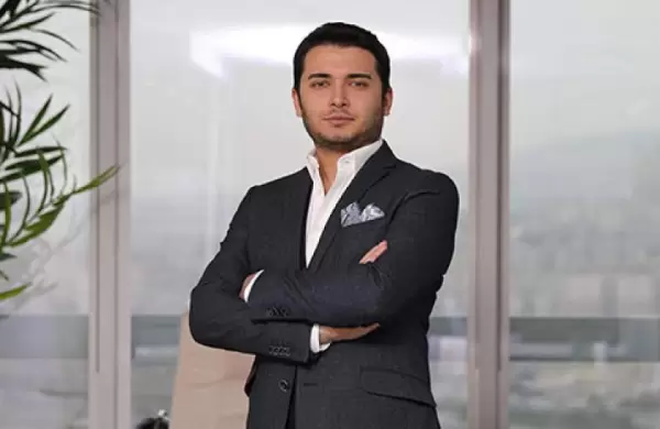 Condenan a fundador de empresa crypto más de 11.000 años de prisión