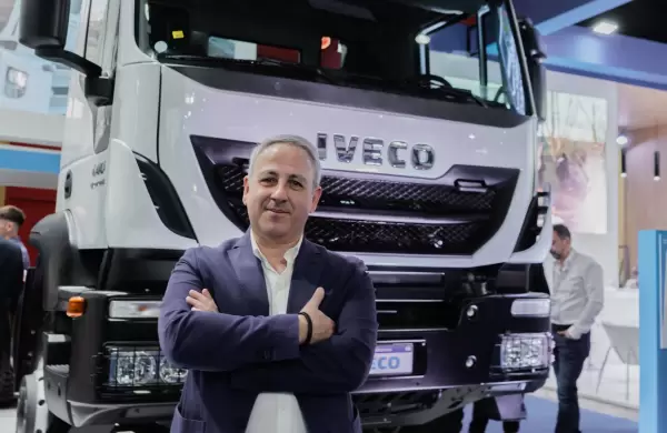Francisco Spasaro, director comercial de Iveco: "El camino en la Argentina es el gas natural, te ahorrás un 60% del costo de combustible"